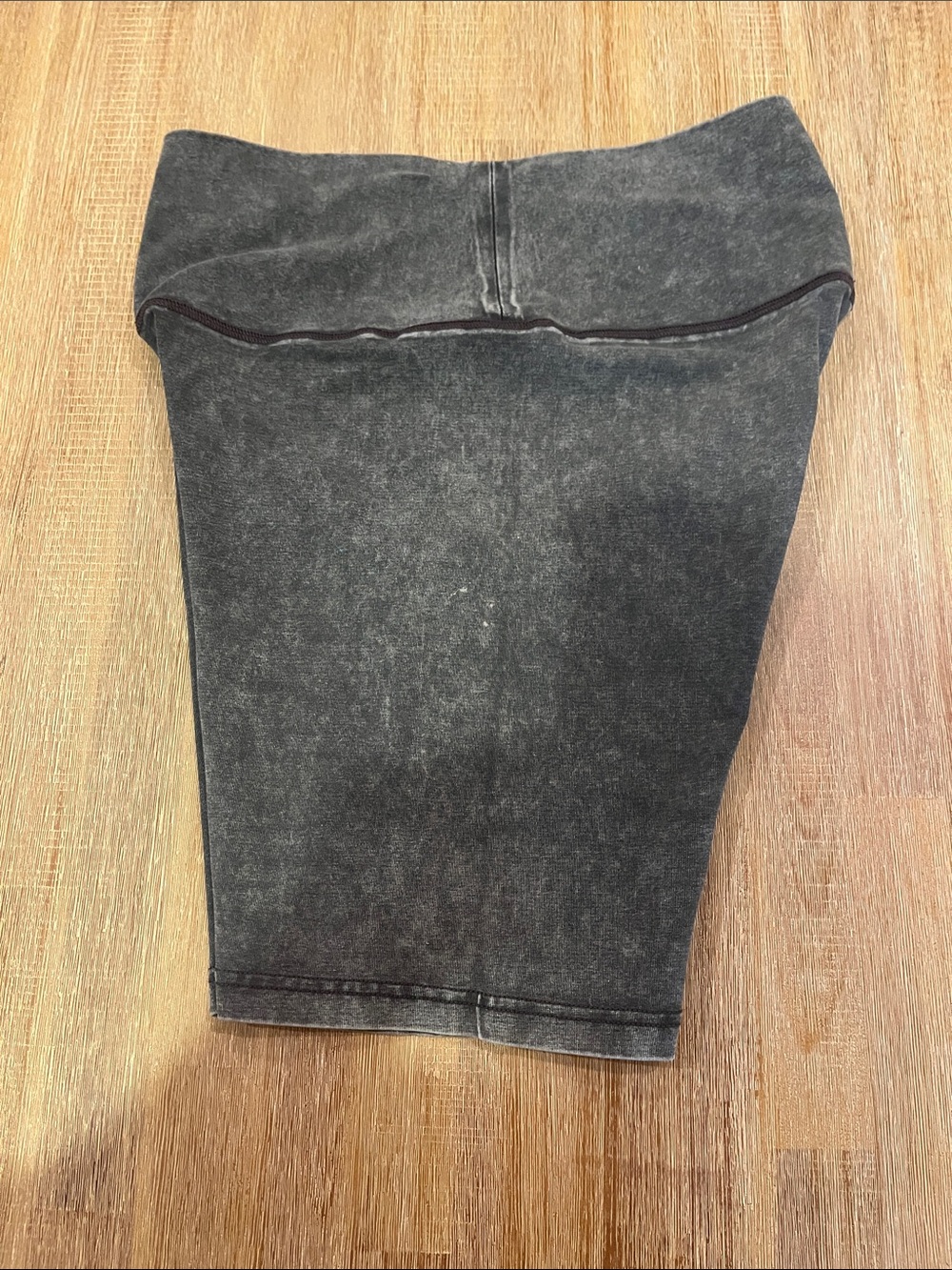 Aerie Bike Shorts - Picture 4 of 6